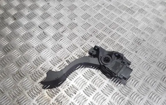 Ford Mondeo MK IV Accelerator throttle pedal 6G929F836RC