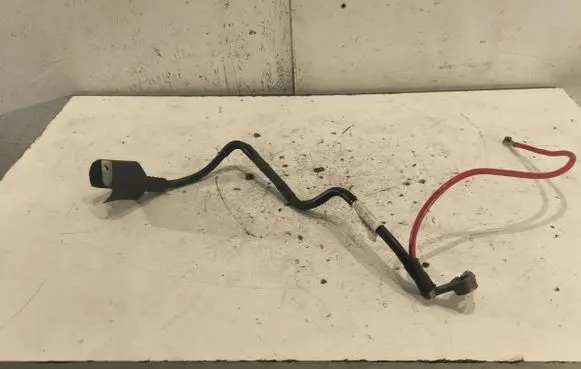 Volkswagen PASSAT B6 Positive cable (battery) 1K0971228M