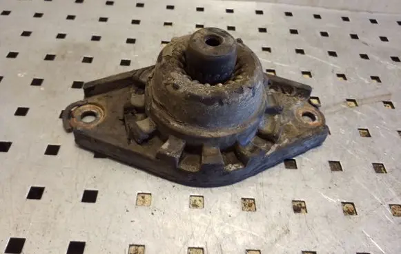 Nissan Almera N16 Front shock absorber mounting bracket 