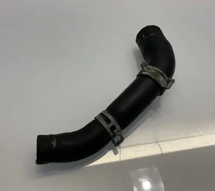 Mercedes-Benz E W211 Engine coolant pipe/hose 6112031082 A6112031082