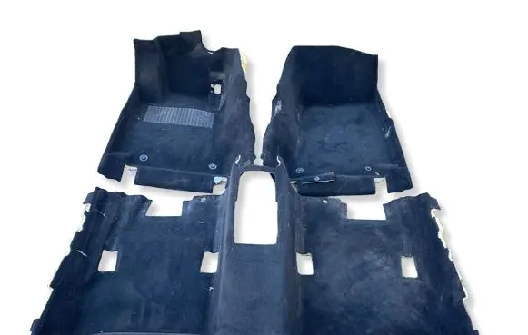 Mercedes-Benz C W205 Front floor carpet liner 