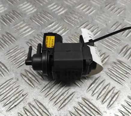 Porsche Cayenne (9Y0 9Y3) Turbo solenoid valve 06M906609