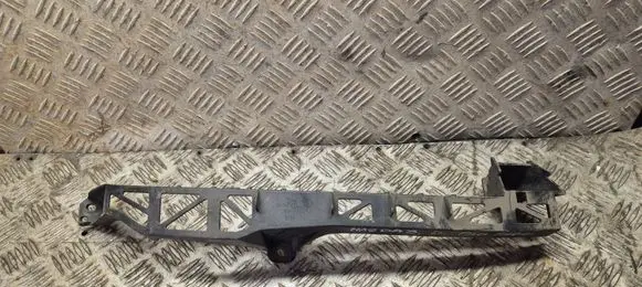 Headlight/headlamp mounting bracket