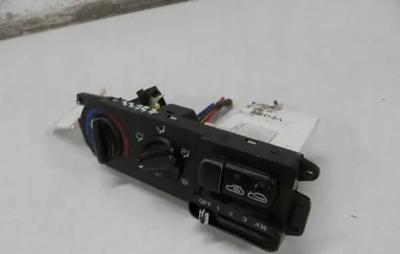 Hyundai Elantra Air conditioning/heating control unit 