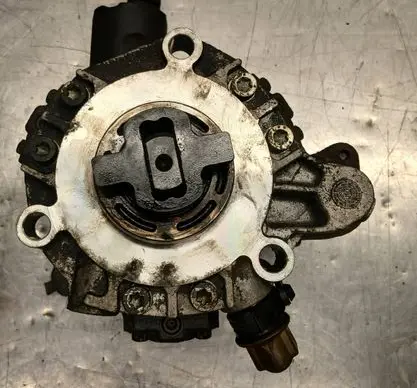 Ford Kuga I Fuel injection high pressure pump 9685705080 A2C27100268