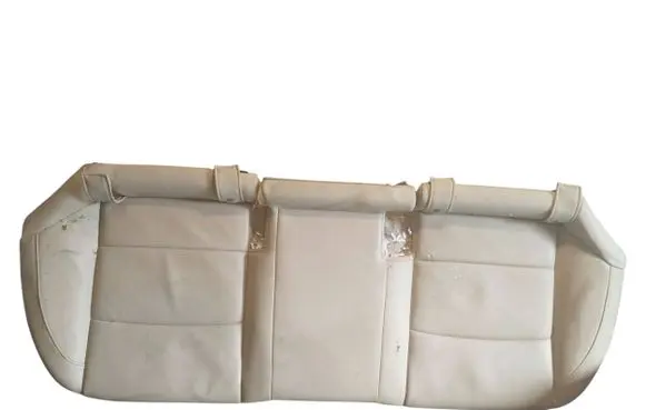 Subaru Outback (BS) Rear seat 