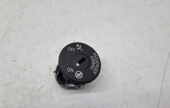 BMW 2 F46 Passenger airbag on/off switch 9326501