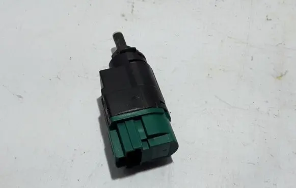 Brake pedal sensor switch