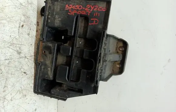 KIA Sportage Battery box tray 37150-2Y200