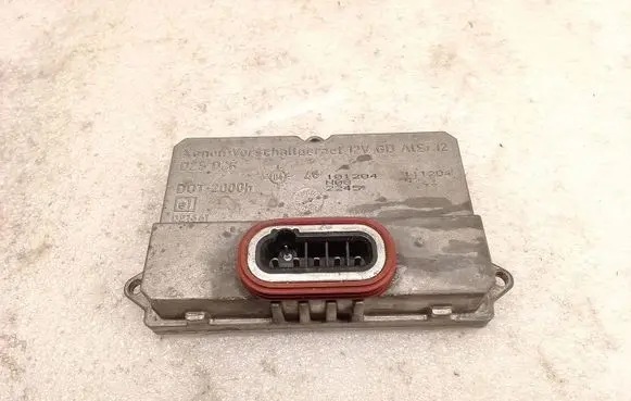 Mercedes-Benz E W211 Headlight ballast module Xenon 5DV00829000