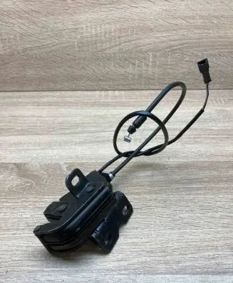 BMW i3 Rear door lock 7291033 A080105