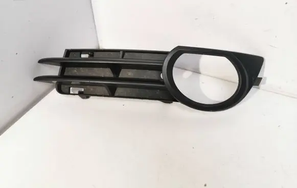 Audi A3 S3 A3 Sportback 8P Front fog light trim/grill 8P4807681B