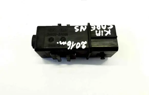 KIA Carens III Glow plug pre-heat relay 368332A000 368302A550