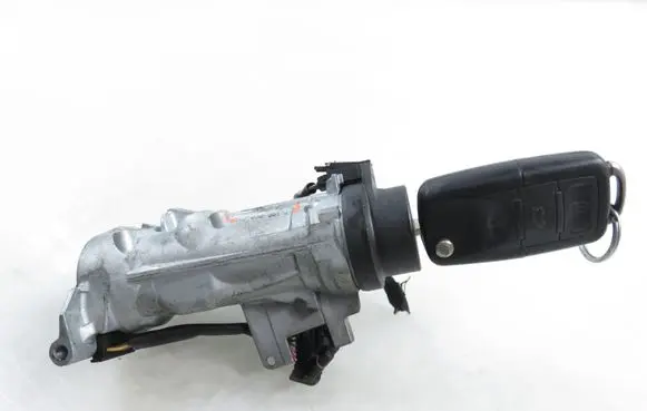 Volkswagen Golf V Ignition lock 1K0905851B 1K0905865