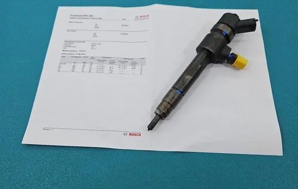 Opel Zafira B Fuel injector 0445110276 IMPRK1465562