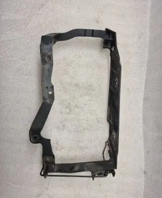 Top upper radiator support slam panel