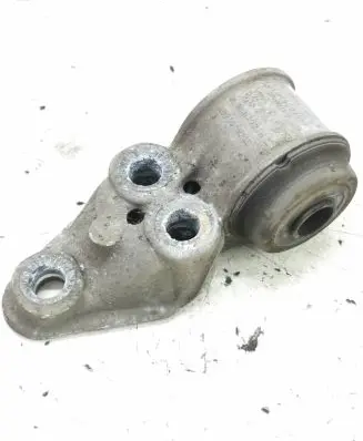 Audi A6 S6 C5 4B Rear axle beam mounts housing 4B0501521E 8E050152