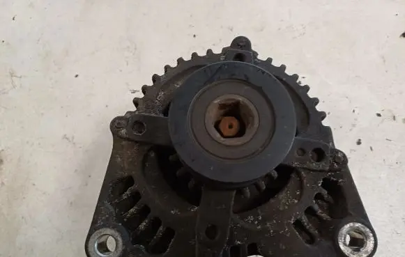Ford Focus C-MAX Generator/alternator 3M5T10300PD 1042103513 30795422