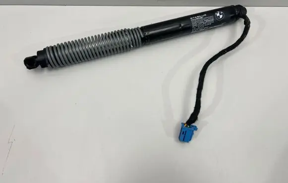BMW 7 G11 G12 Tailgate strut 8499572 1104447500060
