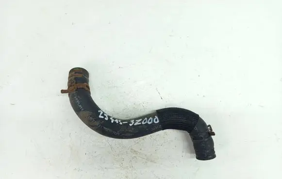 Engine coolant pipe/hose