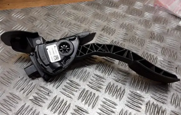 Mazda 6 Accelerator throttle pedal GS8S41600 6PV93337001
