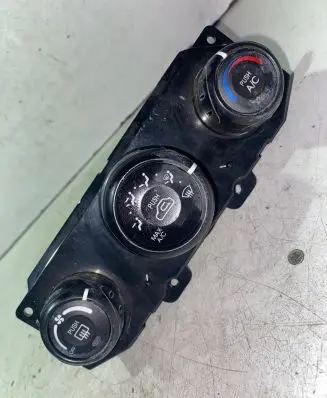 KIA Sportage Climate control unit 972501FXXX