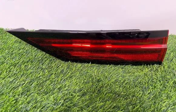 Volvo V90 Cross Country Rear/tail lights 32337141