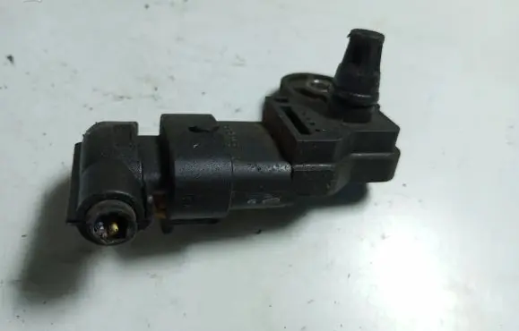 Opel Vectra C Air pressure sensor 0281002437
