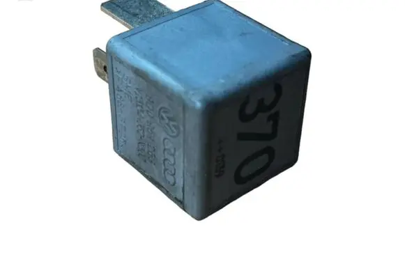 Audi A2 Other relay 8D0951253 V23134J52X300