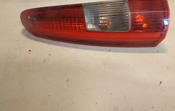 Volvo V70 Rear/tail lights 9154493