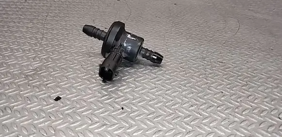 Chevrolet Cruze Vacuum valve 55353802