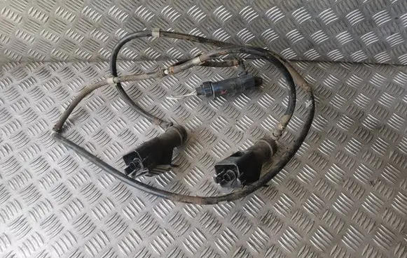 Toyota Corolla Verso AR10 Headlight washer spray nozzle