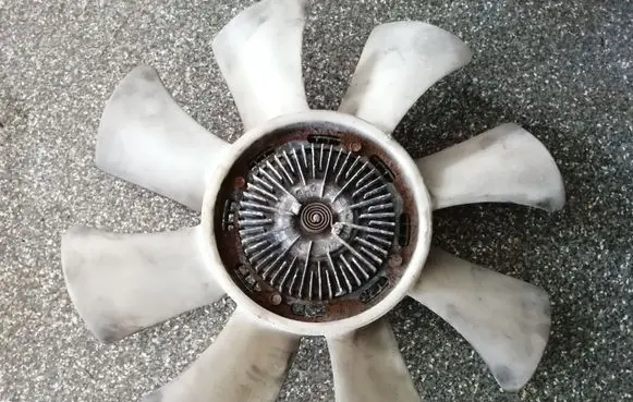 KIA Sorento Fan impeller 2526142920