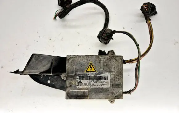 Volvo V50 Xenon control unit/module 1307329098 30678910 1035500019