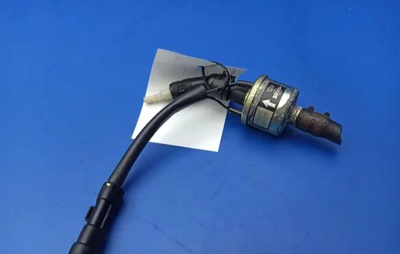 Jaguar XJS Fuel pressure regulator TDA831 114290