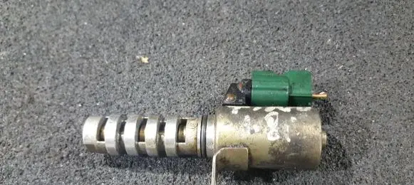 Nissan Almera Tino Camshaft vanos timing valve 31221031 3122-1031