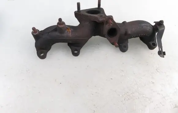 Volkswagen PASSAT B5.5 Exhaust manifold 253033AG