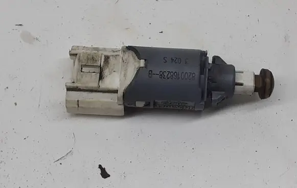 Renault Megane II Brake pedal sensor switch 8200168238B