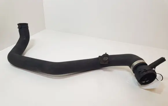 Volkswagen Touareg II Engine coolant pipe/hose