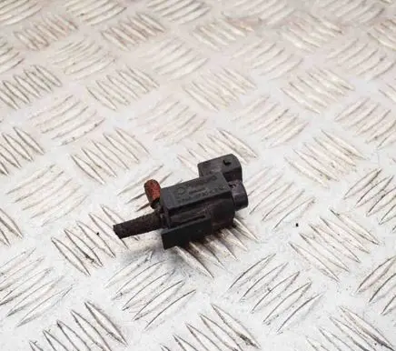 BMW 3 E92 E93 Turbo solenoid valve 7810831