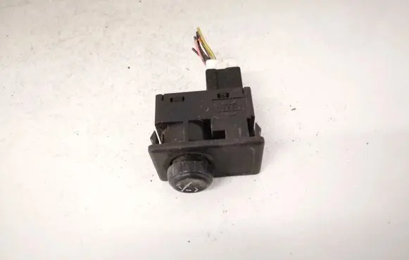 Wing mirror switch