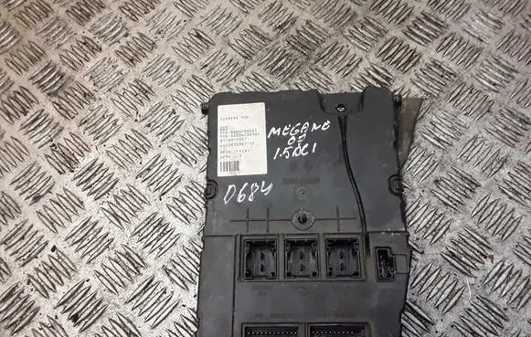 Renault Megane II Engine control unit/module 8200623830A 8200780021