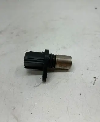 Toyota Yaris Camshaft position sensor 4U27 0296000590 9091905024