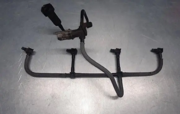 Ford Connect Fuel return line/hose 4R809F 951AA