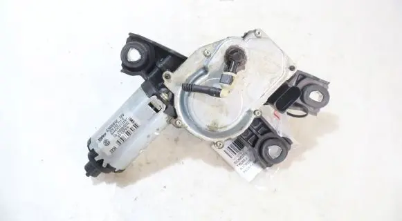 Volkswagen PASSAT B6 Rear window wiper motor 53032812