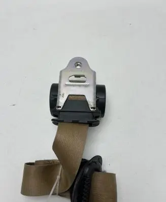 BMW 5 E60 E61 Front seatbelt 601629600D 070914