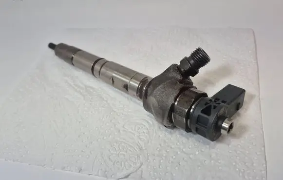 Skoda Superb B8 (3V) Fuel injector 04L130277AC 0445110469