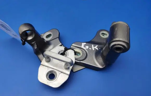 Rear door hinge set