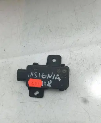 Opel Insignia A Tire pressure control unit 13321961 2546AALM4MA4 2046RXAMM4AA