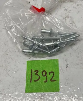 Mercedes-Benz Vito Viano W639 Cylinder head bolts A0049901697 8076400 B6584022